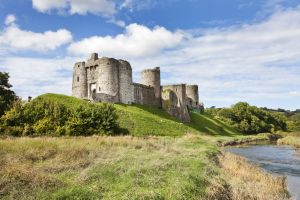 kidwelly castle 2 sm.jpg